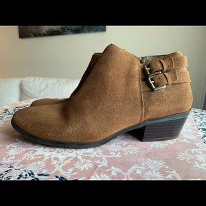 Sam Edelman leather suede booties size 9